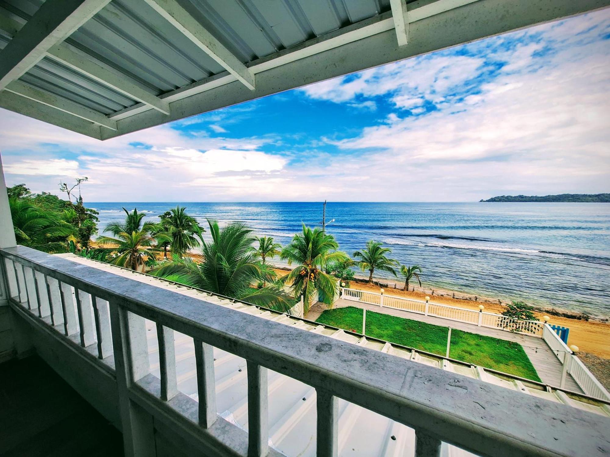 Paunch Beach Retreat ボカス・タウン エクステリア 写真